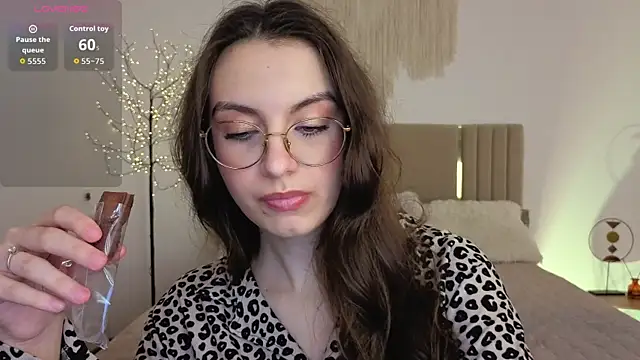 Real_cutie1 webcam