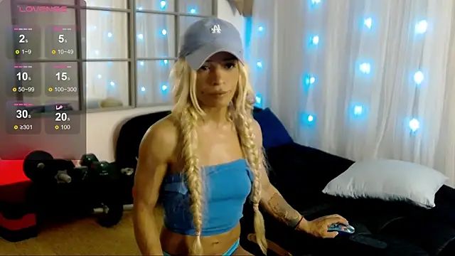 SarahRaynex webcam