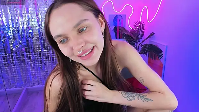 ChloeSunny webcam