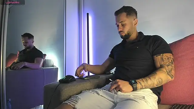 nicholasX1 webcam