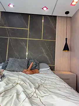 emily-Hornyy webcam