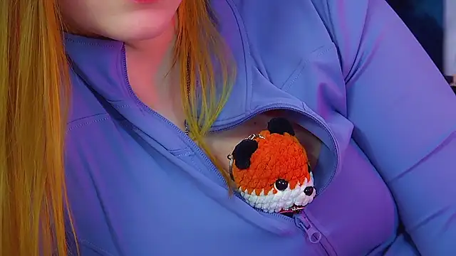 AgataFoxley webcam