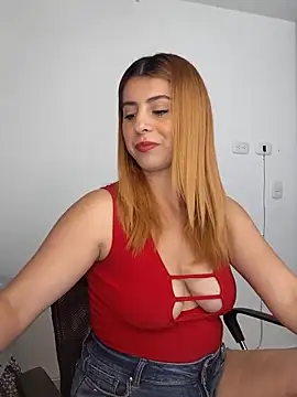 Nahiajhonson_ webcam