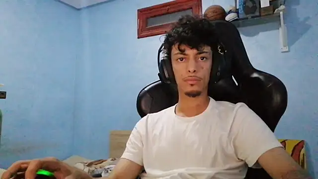 Dark_DesireX webcam