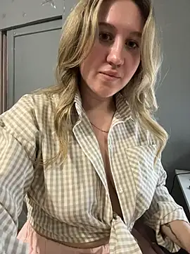MarieHeartt webcam
