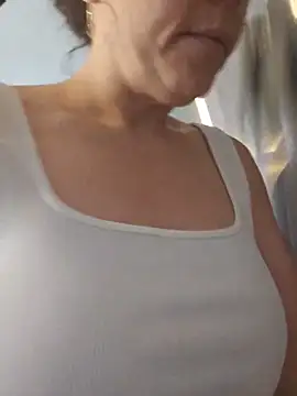 Ellie-Elizabeth webcam