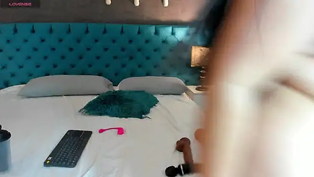 LunnaMoretti webcam
