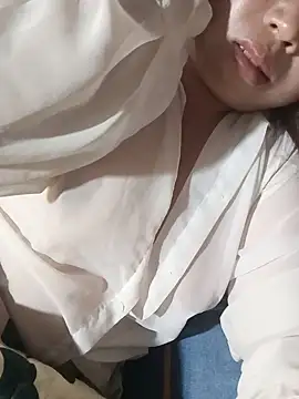 julybe webcam