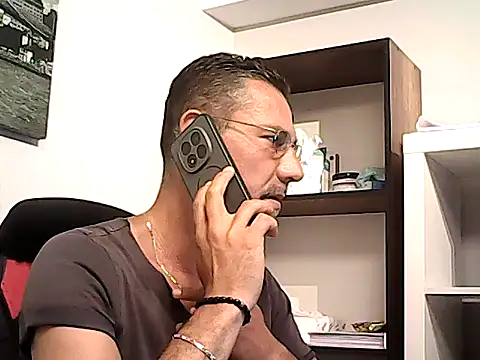 mastercharisma35 webcam