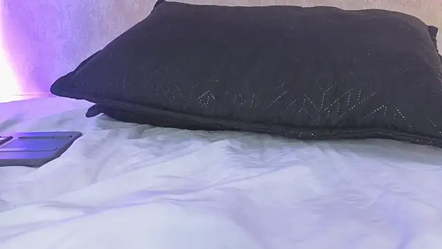 camilaa_smith_ webcam