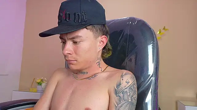 Nascary_Fox webcam