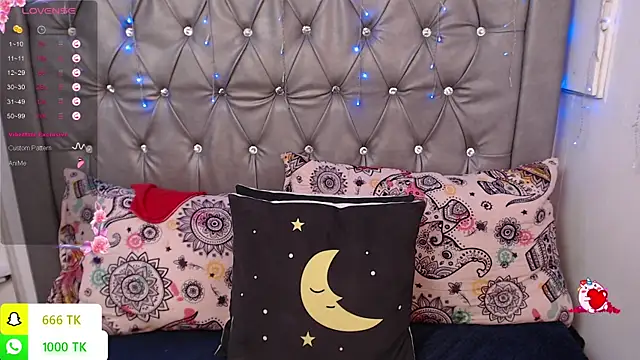 LAILAGUMMY webcam