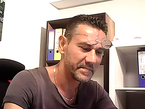 mastercharisma35 webcam