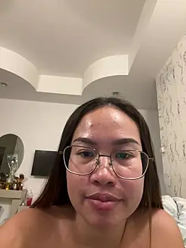 Ponthip webcam