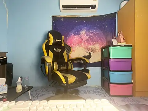 ningyiyi13 webcam