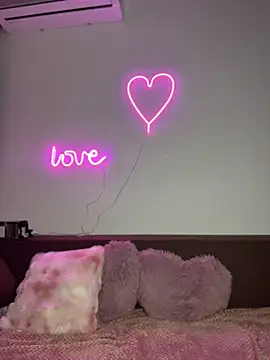 Sabrinedivinee webcam