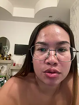 Ponthip webcam