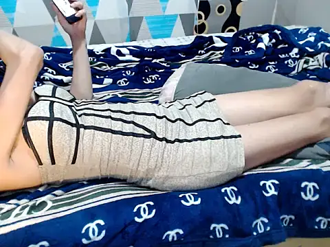 Trish_CurveCock webcam