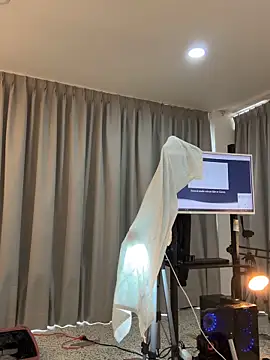 LIAH_IZUMI