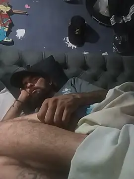 hairy_mannn webcam