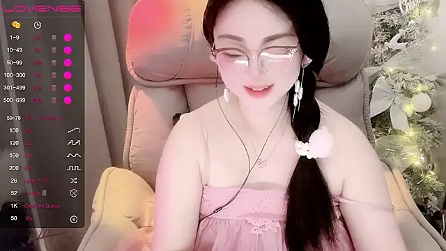 Monica-666888- webcam