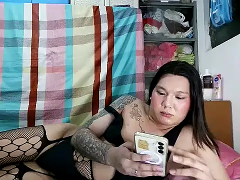 YourBabyGirlMiles webcam