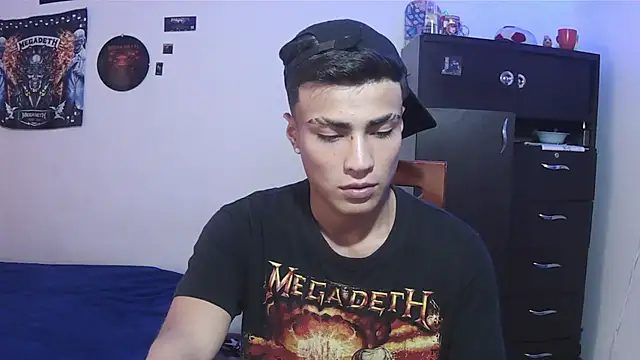 Fenix_hardcock live cam on StripChat