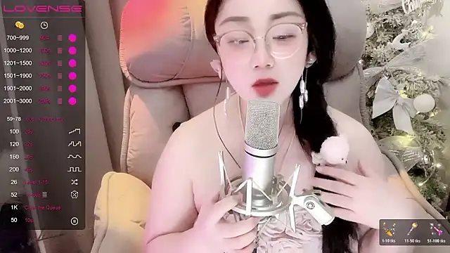 Monica-666888- webcam