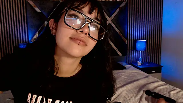 Amy_channel webcam