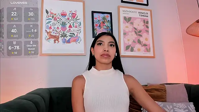 Tiffany_Low webcam