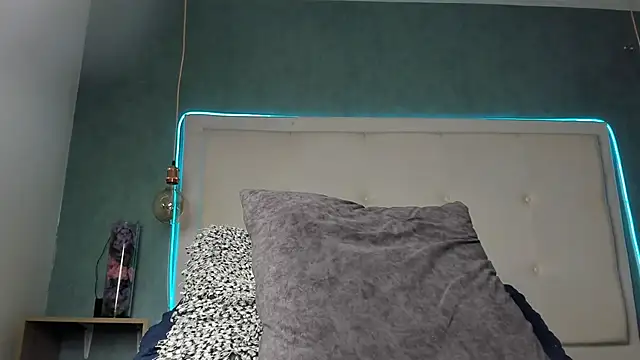 mia_gomez7 webcam