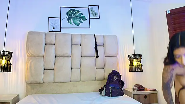 KimberlyFox_t live cam on StripChat