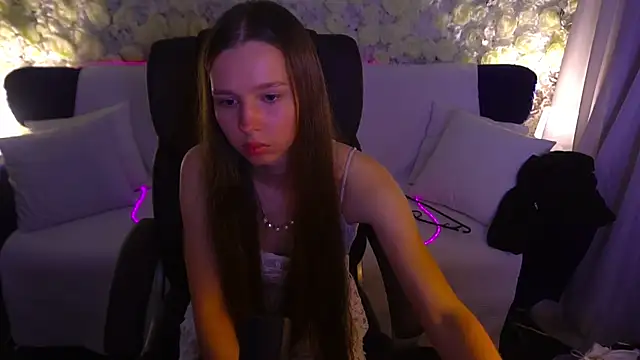 Sasha_Foxyyy webcam