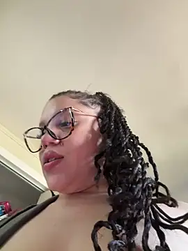 QueenNuttCollector webcam