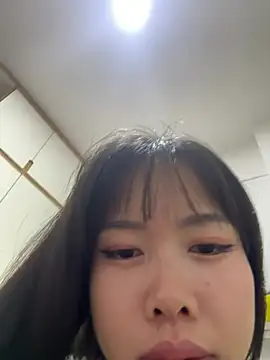 Lov3lily webcam