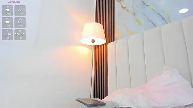 Victoria_Guzman webcam