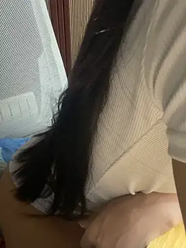 Mina048 webcam