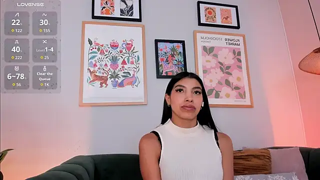 Tiffany_Low webcam