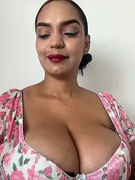 Sara-77 webcam