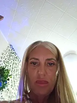 amelia_blondy webcam