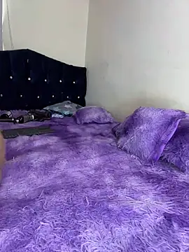 scarlet_tommy webcam