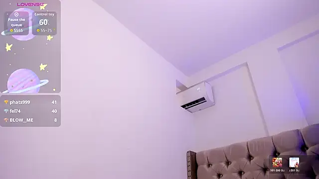ArianaaGrace webcam