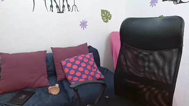 Angel_Naye webcam