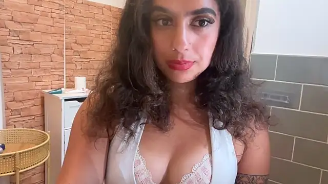 fayfay21@xh webcam