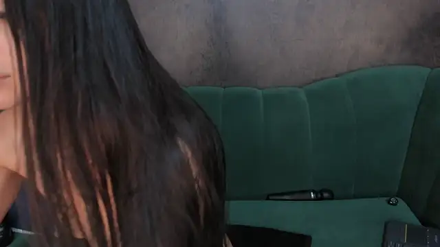 alice_twerk webcam