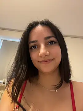 EmmyBullockk live cam on StripChat