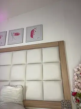 MelanieQueenn