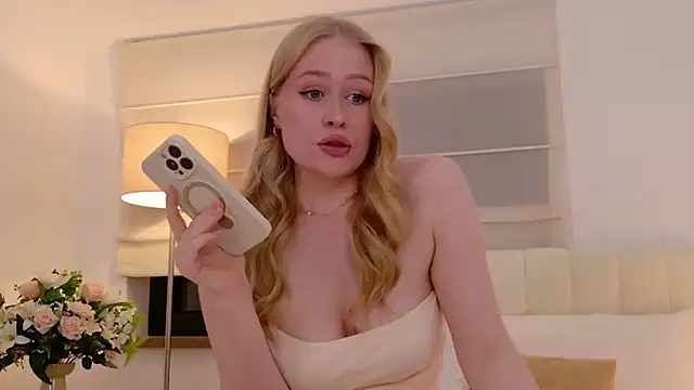 juliajaee - JuliaJaee's free webcam - UK Sex Cams