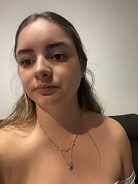 imlindapink (F young) - fingers in ass 🩷