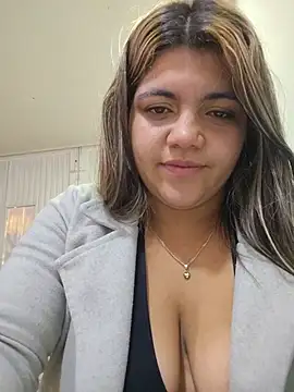 ivy_enjoy (F young) - Off brac And oil in the park